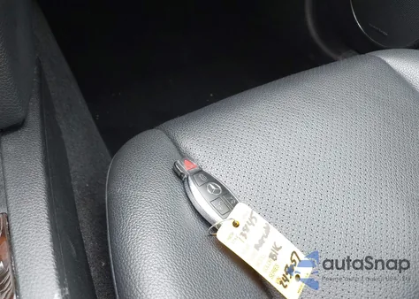 2013 Mercedes-Benz C 300 Luxury 4Matic/Sport 4Matic from USA, damaged, VIN WDDGF8AB0DR245657